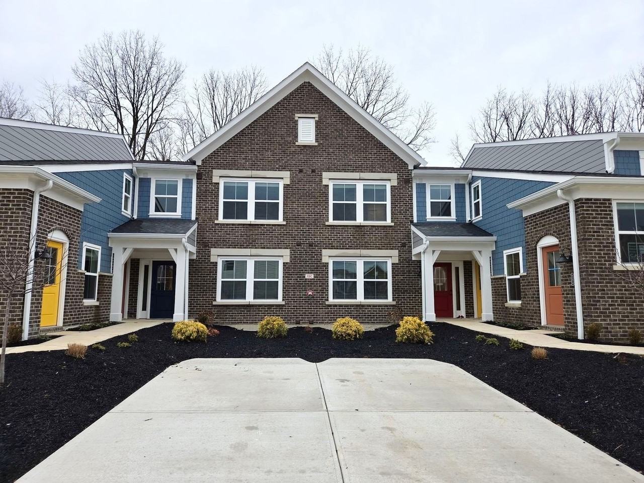 4240 Apple Branch Dr - Photo 2 of 21