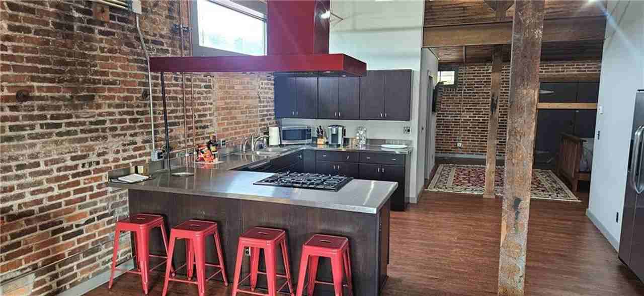 693 West North Street #2 - Photo 3 of 11