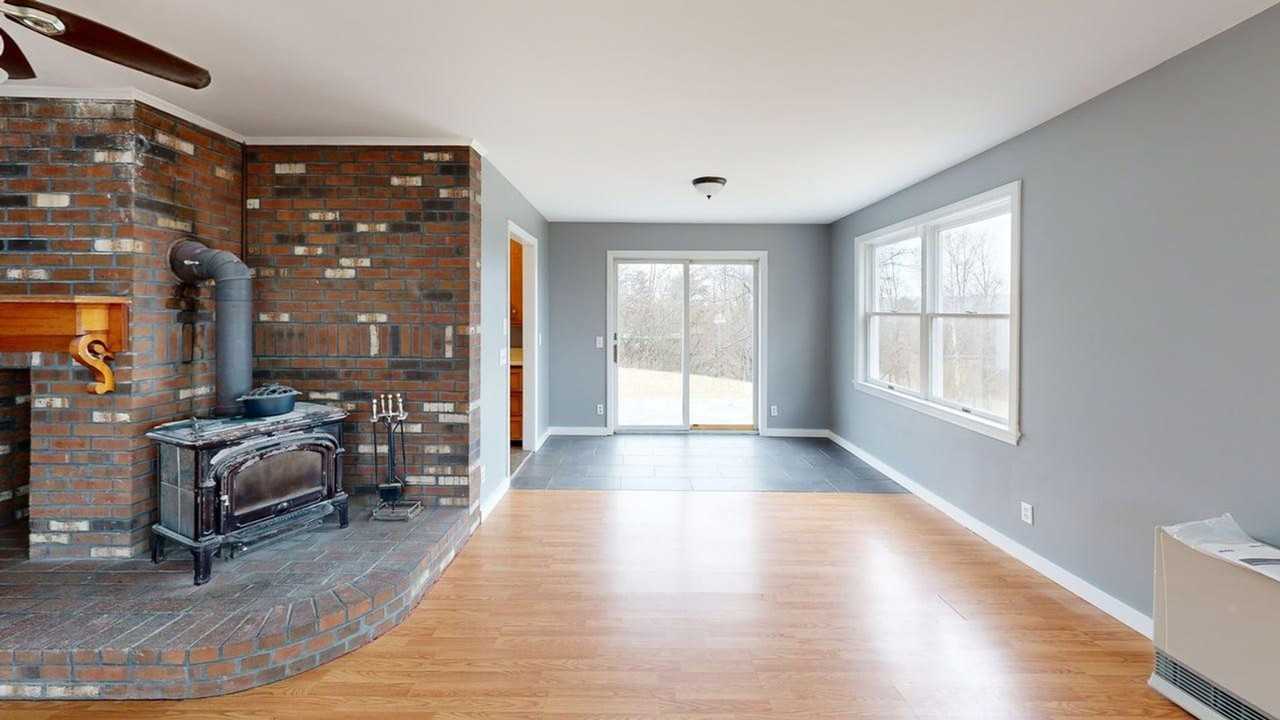 50 Silver Cir - Photo 4 of 19