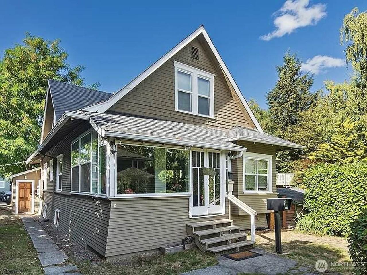 5619 16th Avenue Northeast - Photo 2 of 21