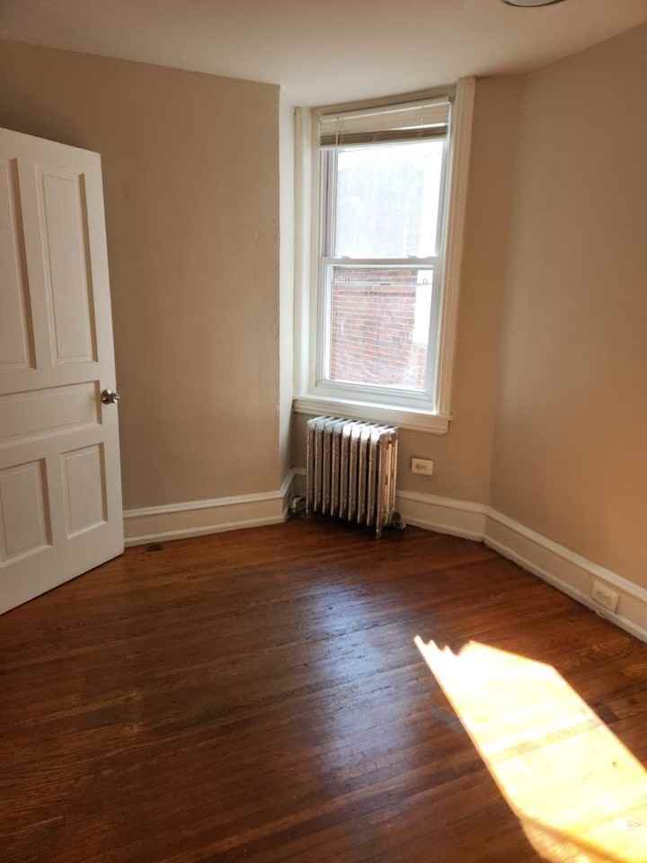 5812 Walton Ave - Photo 6 of 18