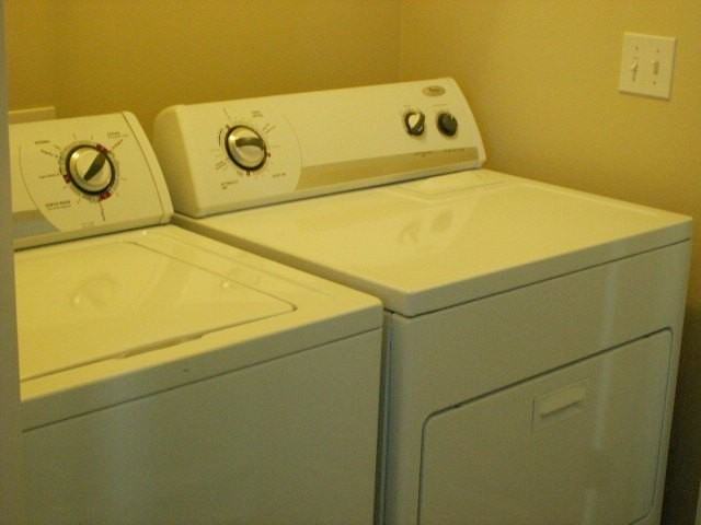 4430 Southeast Redwood Street - Photo 6 of 15