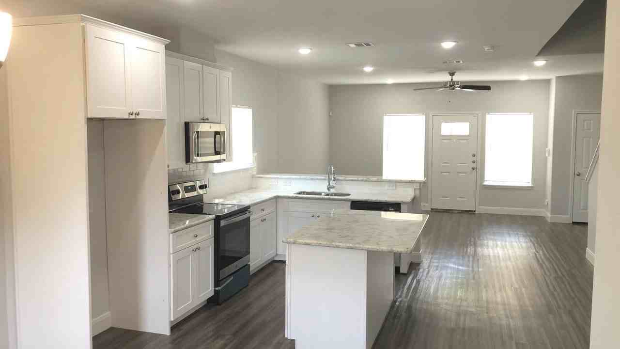 9214 Nyssa St #B - Photo 6 of 17