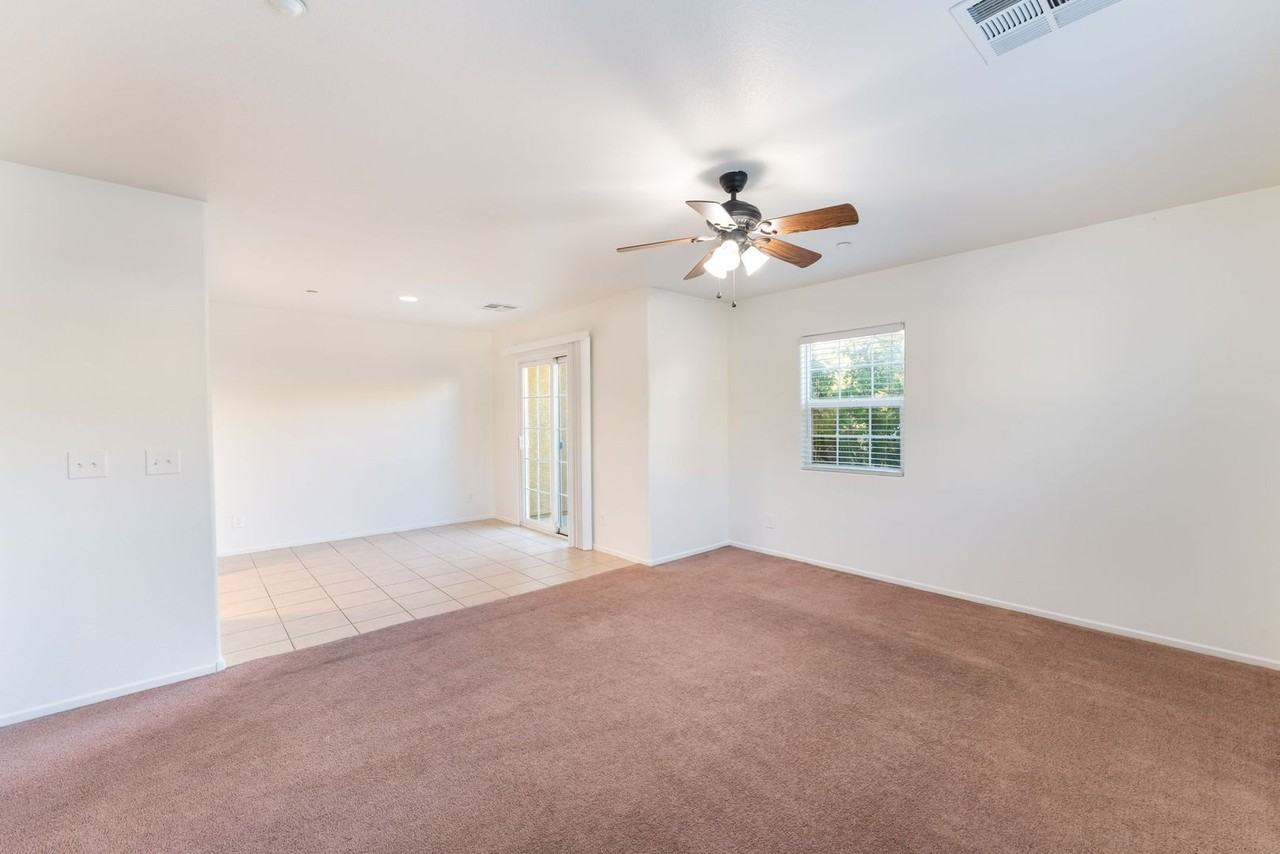 7417 Delicious Ct - Photo 3 of 25