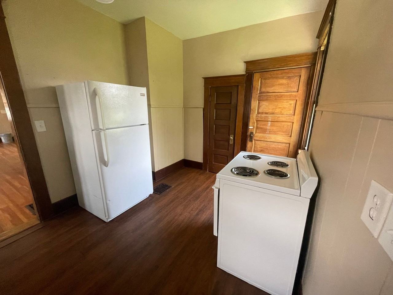 108 South 17th Street - Photo 4 of 6