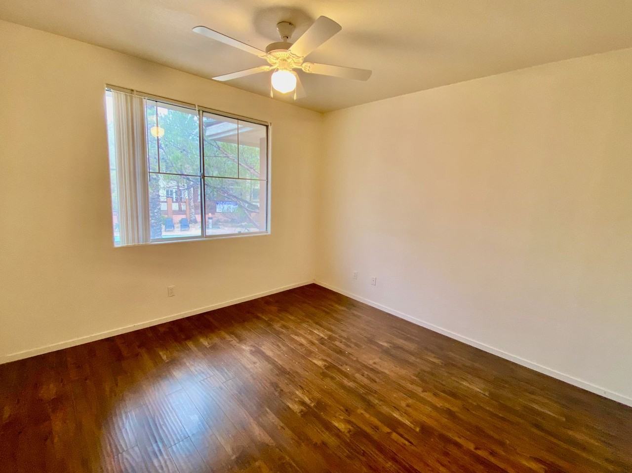 913 Duckhorn Ct - Photo 7 of 13