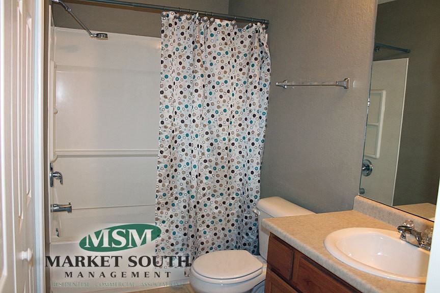 22 Halyard Dr - Photo 2 of 26