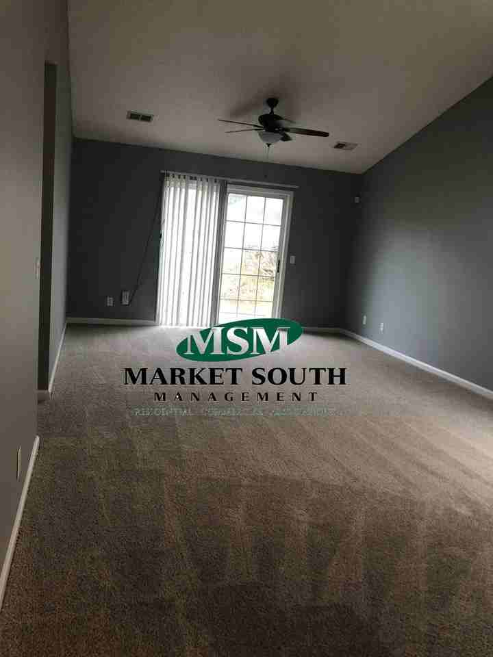 22 Halyard Dr - Photo 7 of 26