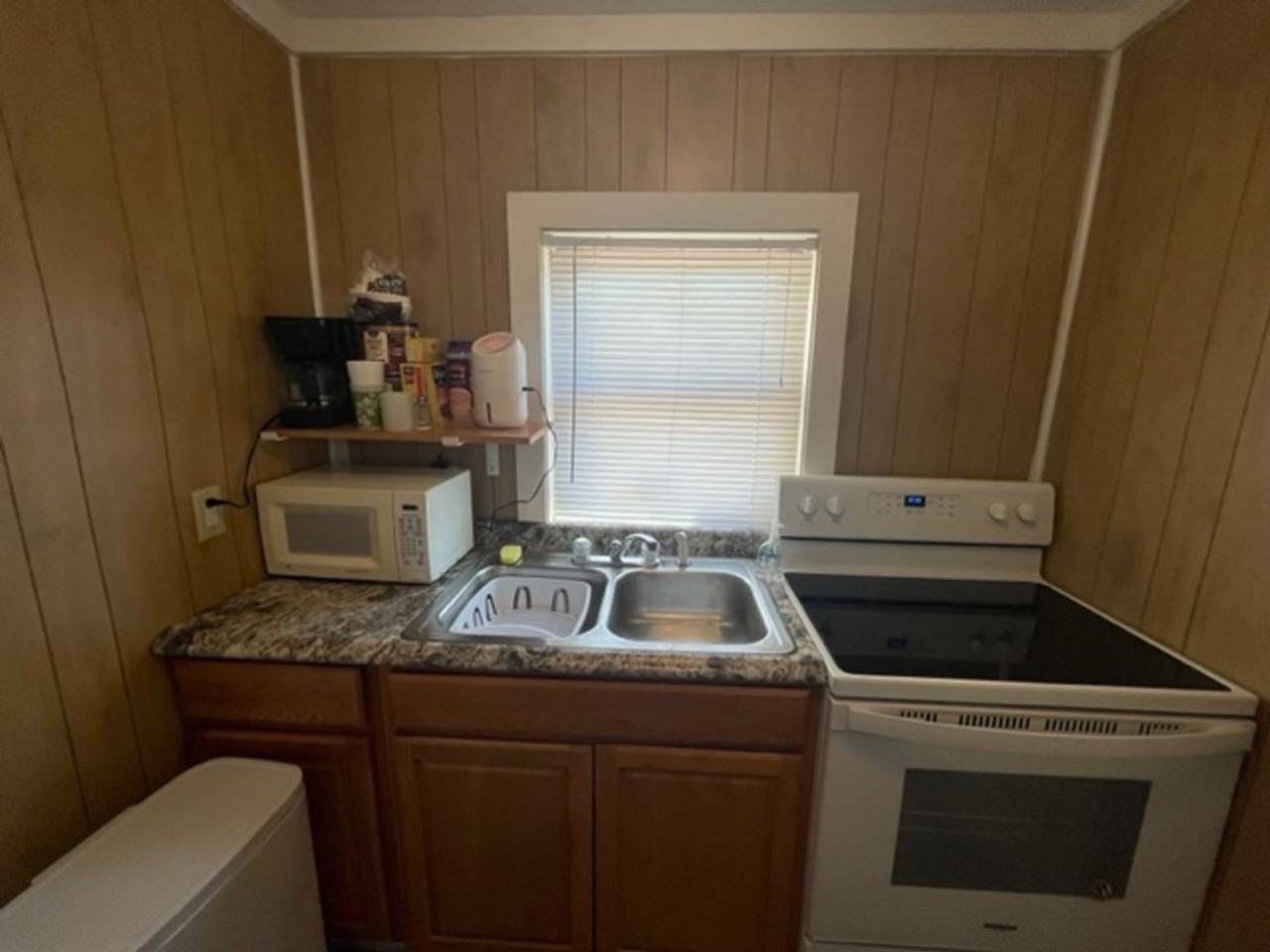 706 Erie Street - Photo 5 of 17