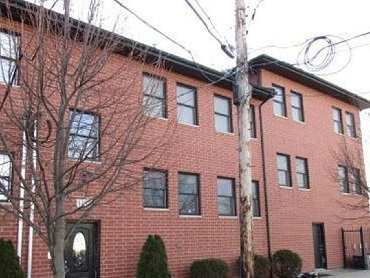 1431 W 108th St - Photo 2 of 3