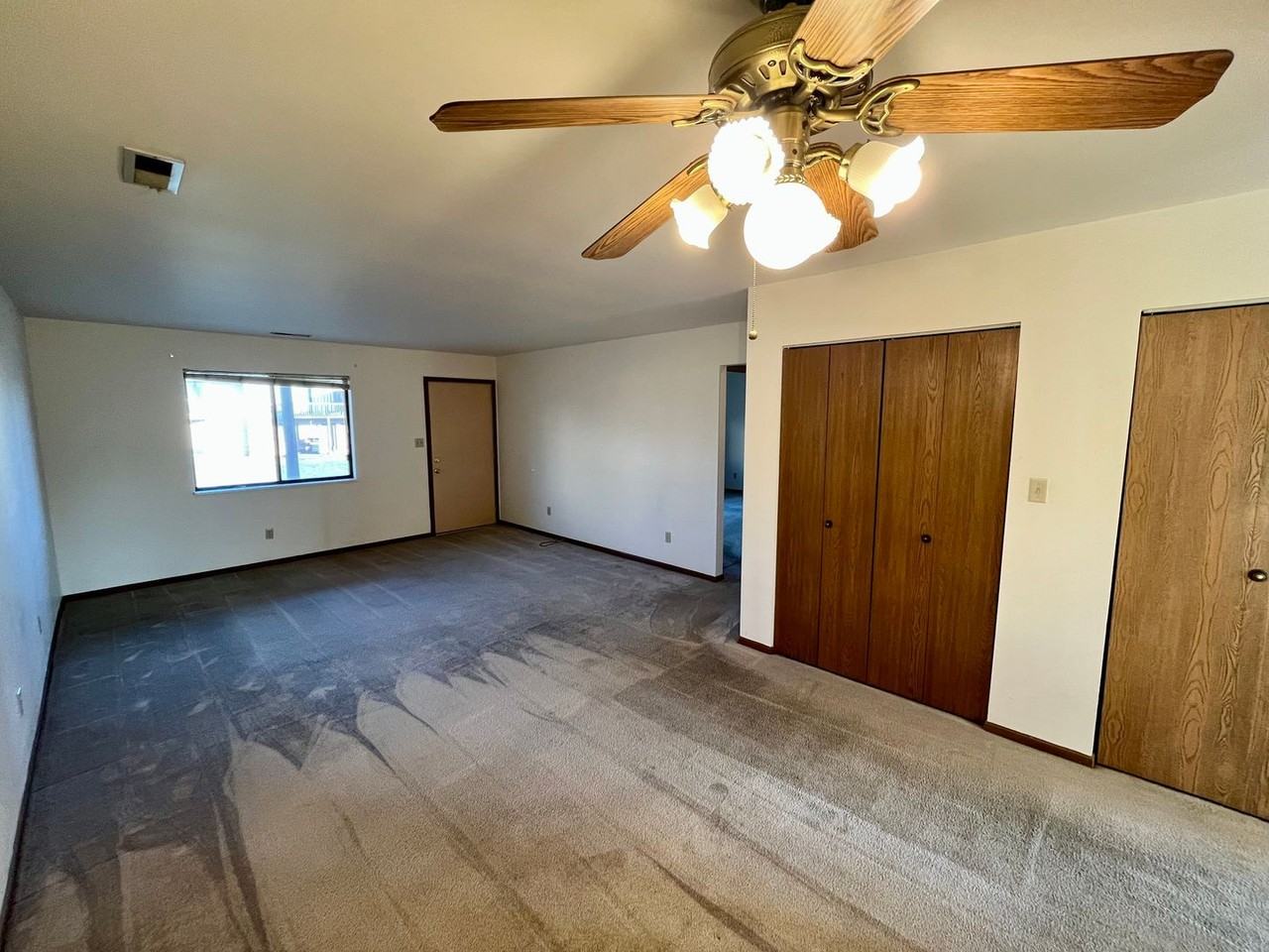 207 Eldon St #13 - Photo 4 of 12