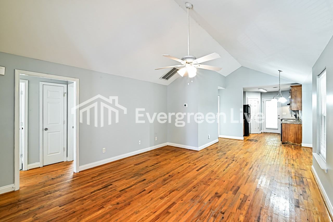 133 St Andrews Place Dr - Photo 2 of 16