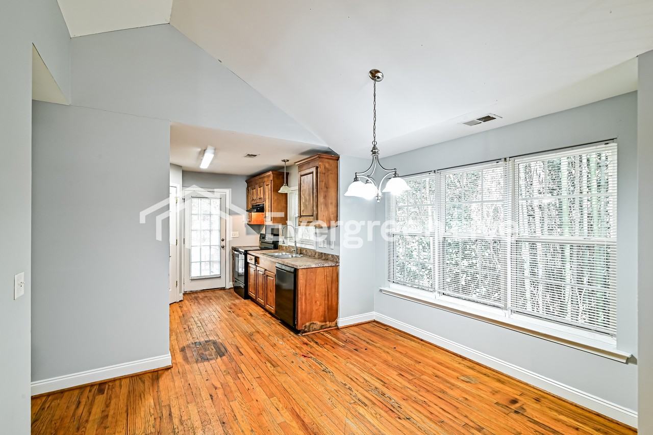 133 St Andrews Place Dr - Photo 4 of 16