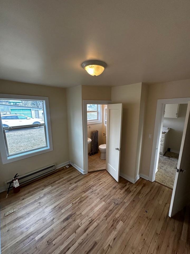 Main Street - Photo 2 of 17