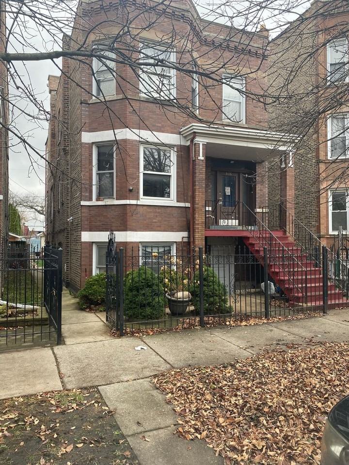 3116 South Kedvale Avenue - Photo 2 of 8