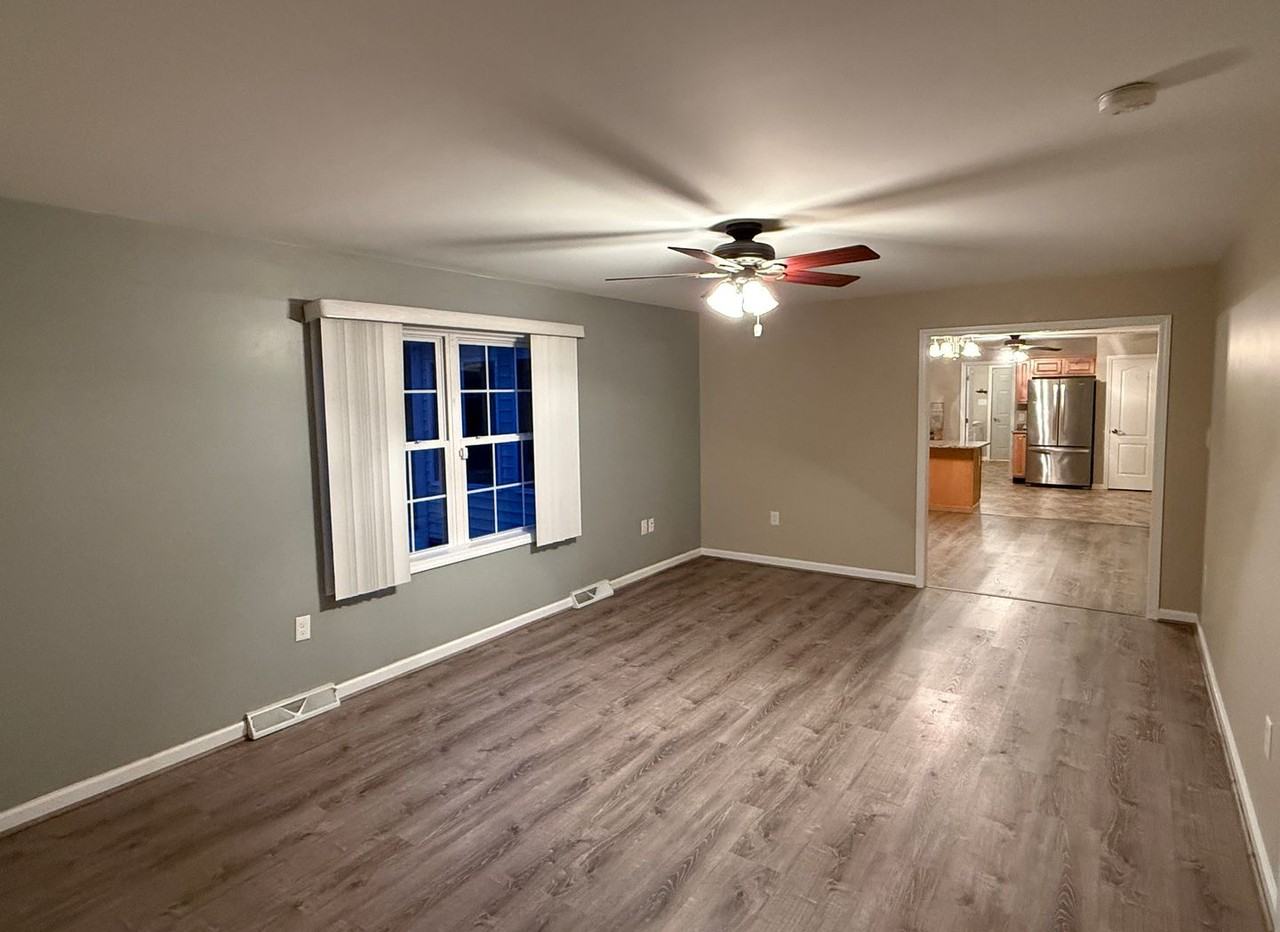 26903 Mission Pl - Photo 6 of 29