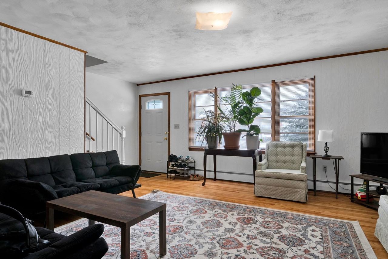 408 Harding Avenue - Photo 4 of 20