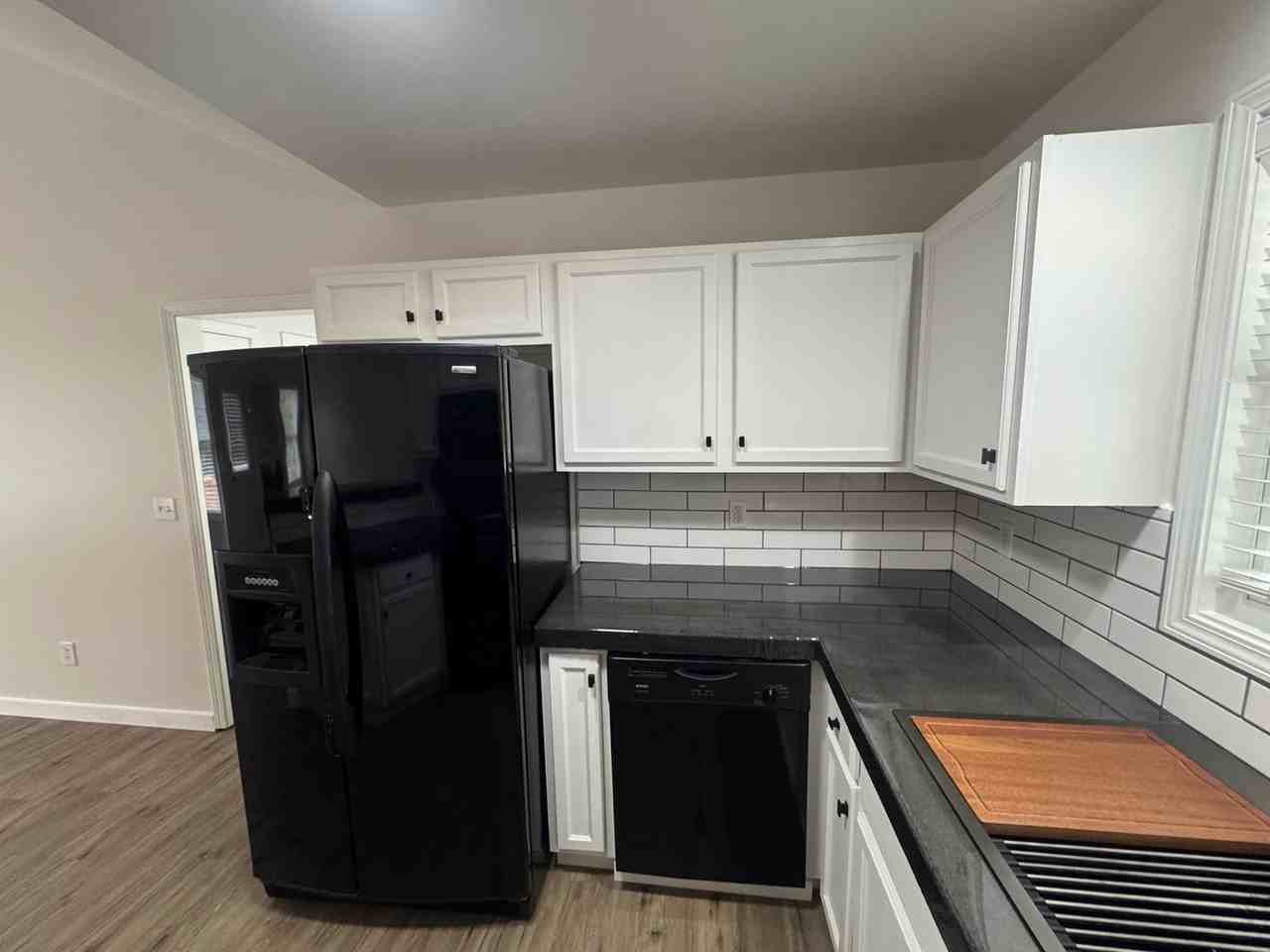 4308 Shadowmoss Court - Photo 7 of 34