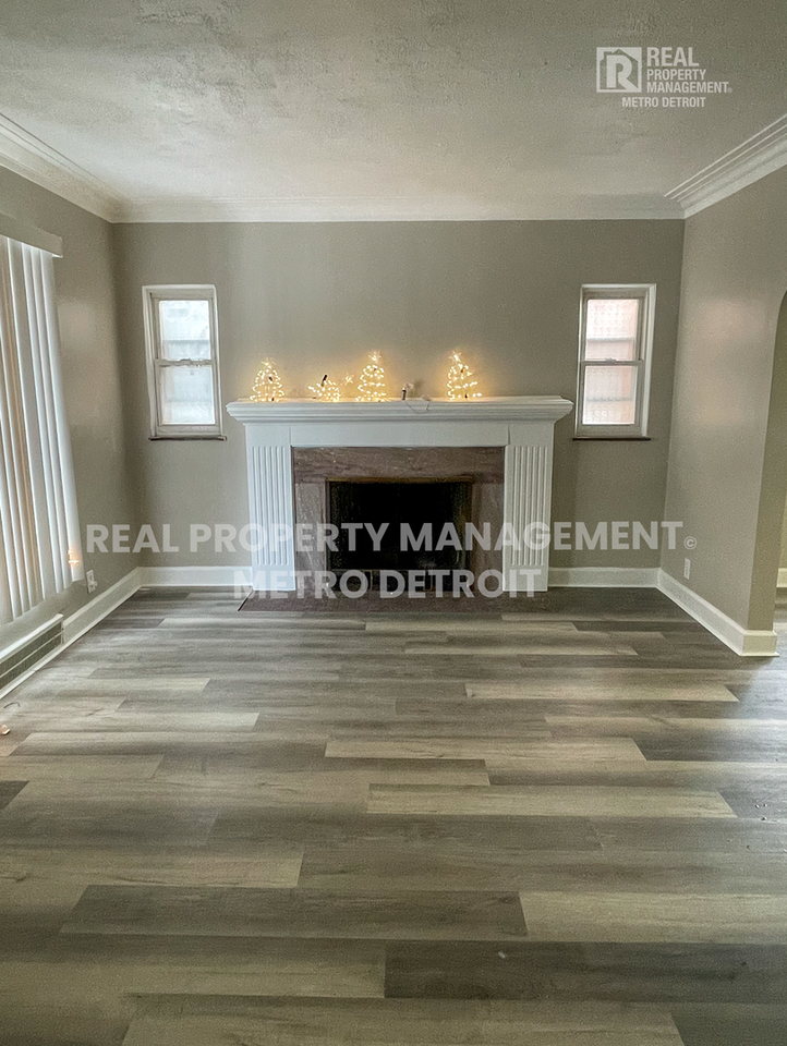 16210 Ferguson Street - Photo 5 of 28