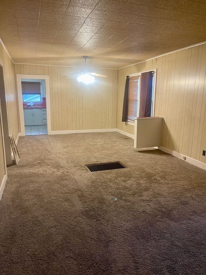 208 South College Avenue - Photo 4 of 5