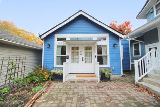 816 Northeast Imperial Avenue - Photo 1 of 1