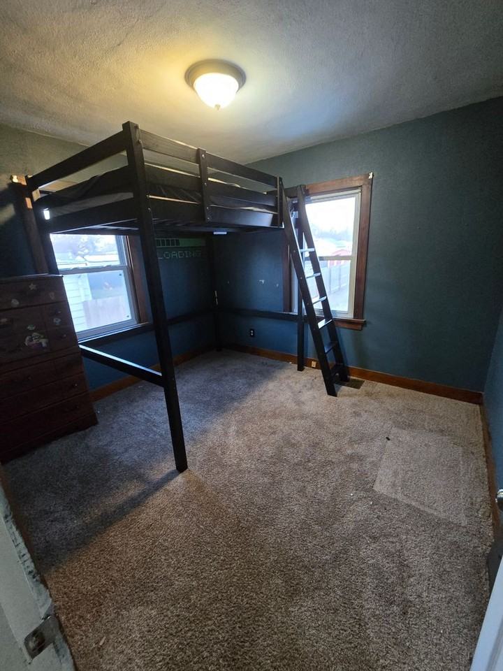 571 Shellview Drive - Photo 7 of 7