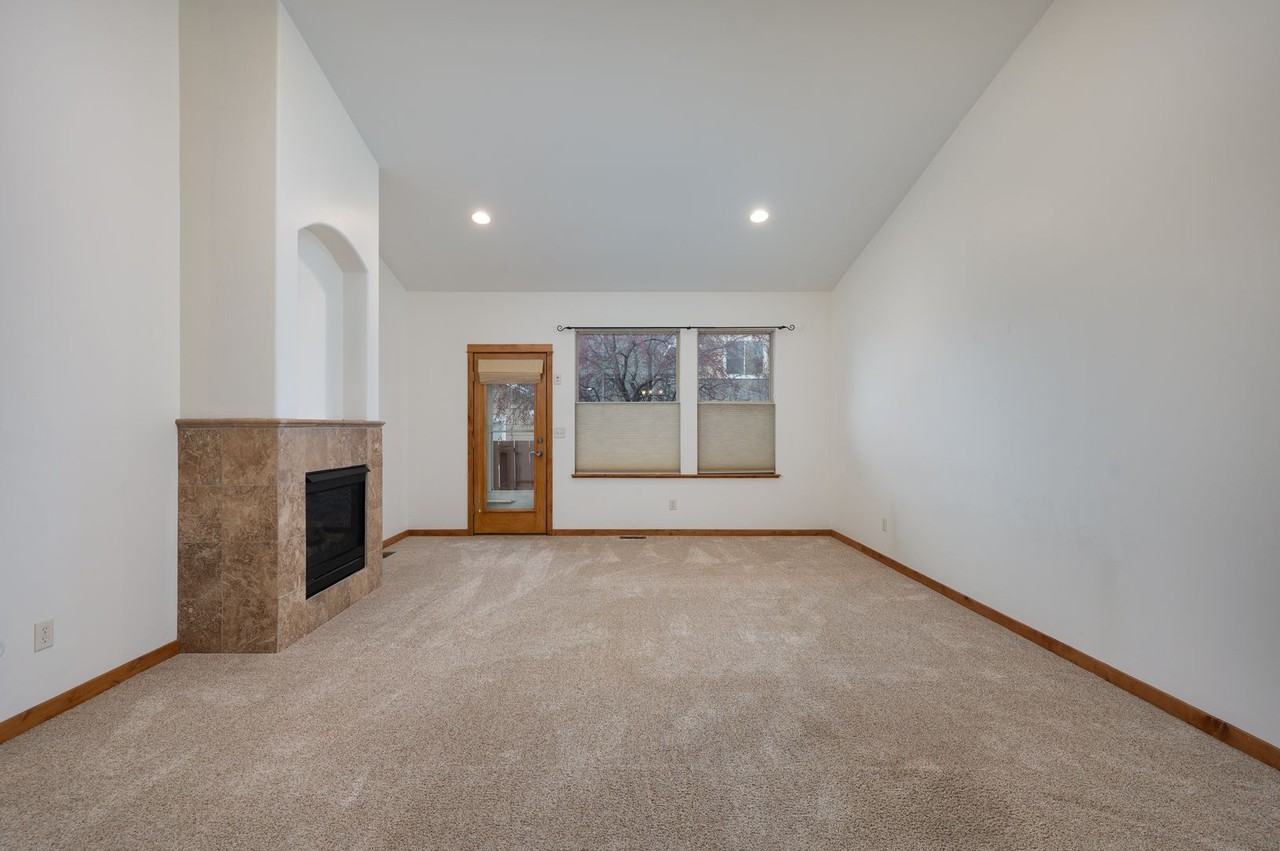 2310 W Beall St - Photo 7 of 21