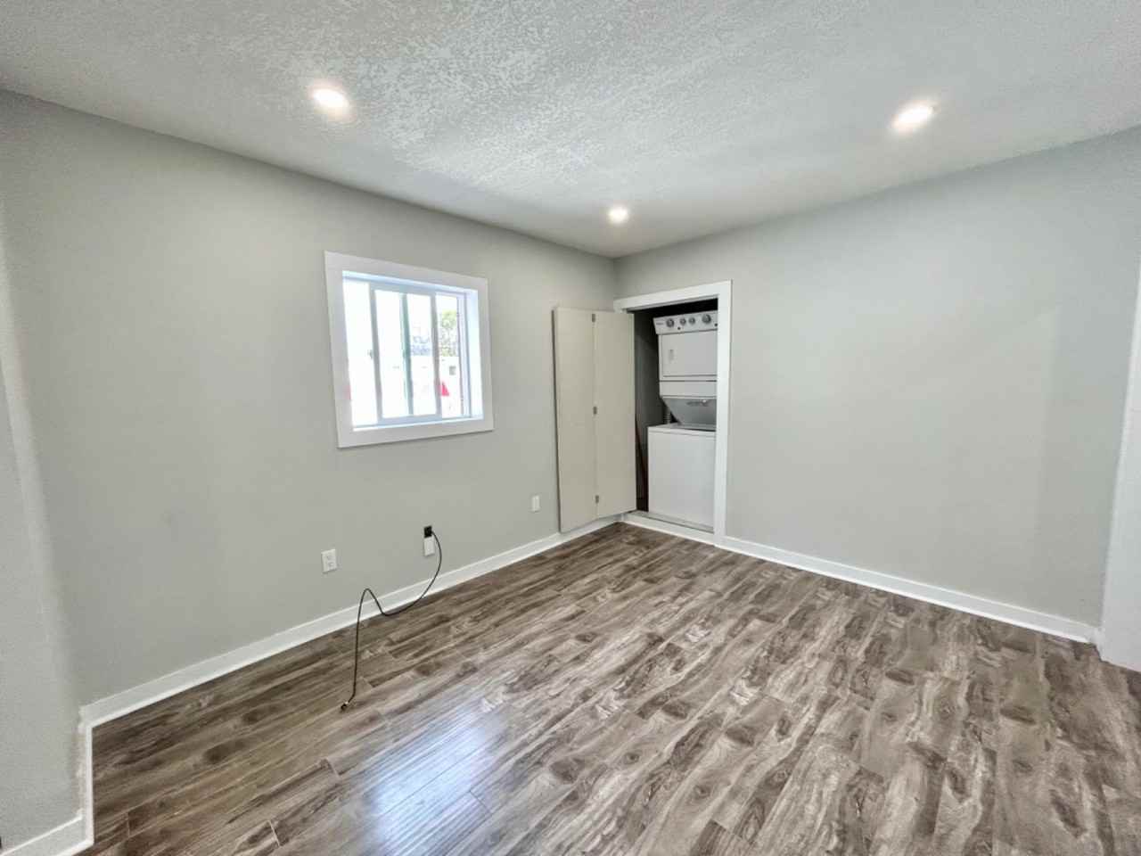 235 Hamilton Road - Photo 5 of 19