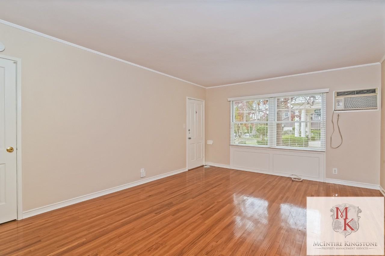 451 S El Molino Ave #451 - Photo 7 of 17