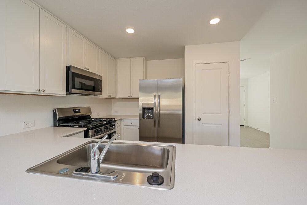 2613 Shady Cedar Ct - Photo 7 of 17