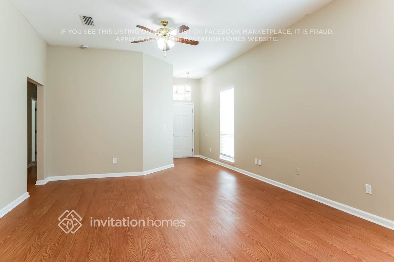 4011 Pebble Brooke Cir - Photo 4 of 17