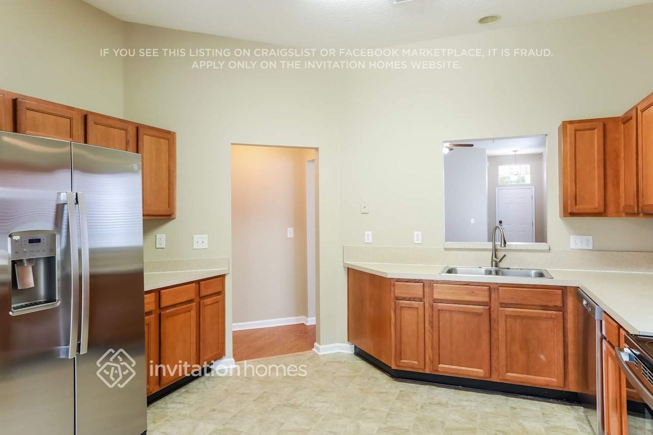 4011 Pebble Brooke Cir - Photo 7 of 17