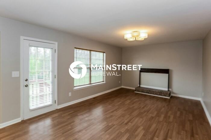 3030 Edmonton Pl - Photo 6 of 17