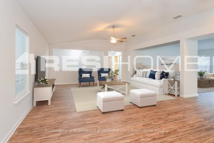 601 Mackenzie Cir - Photo 5 of 19