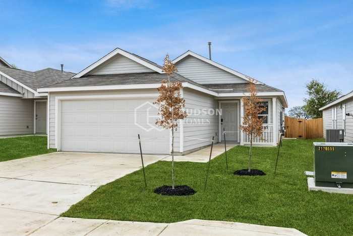 10210 Devon Wheel St - Photo 4 of 22