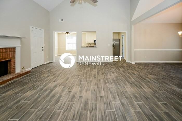 1017 Crown River Pkwy - Photo 3 of 16