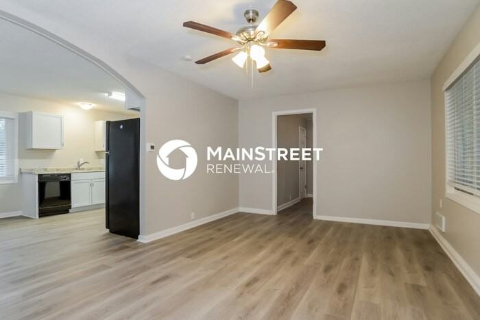 10806 Bristol Ter - Photo 3 of 16