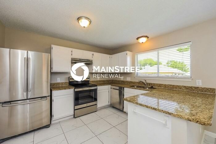 6818 Still Lake Drive - Photo 6 of 17