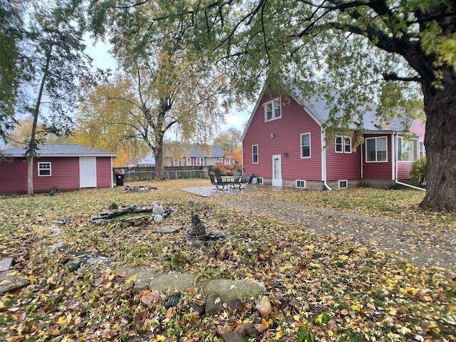 15822 North River Beach Drive - Photo 2 of 16