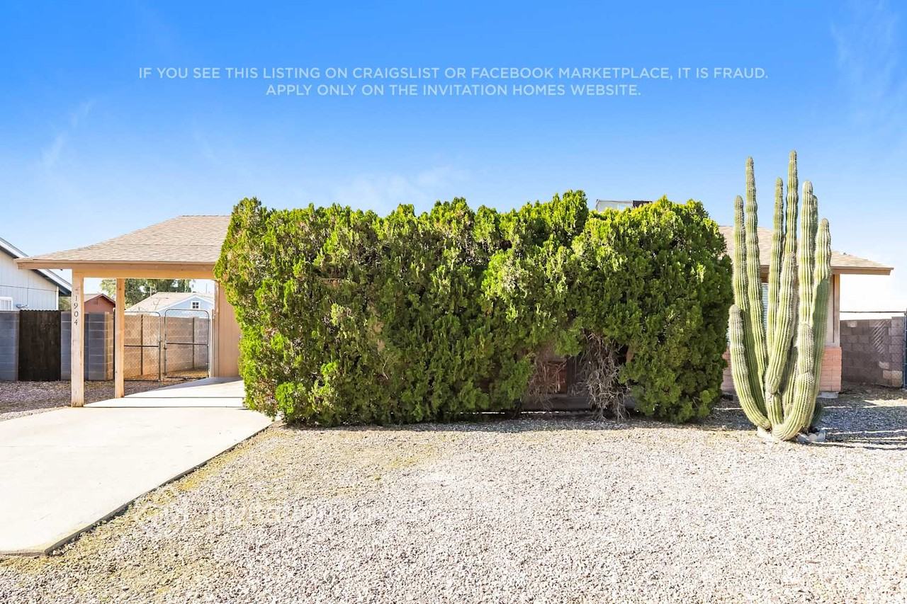 1904 S Apache Dr