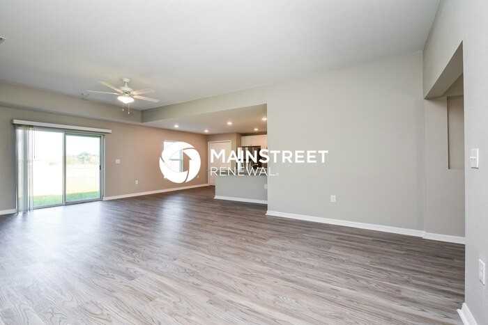 1415 Nw 37th Ave - Photo 5 of 16