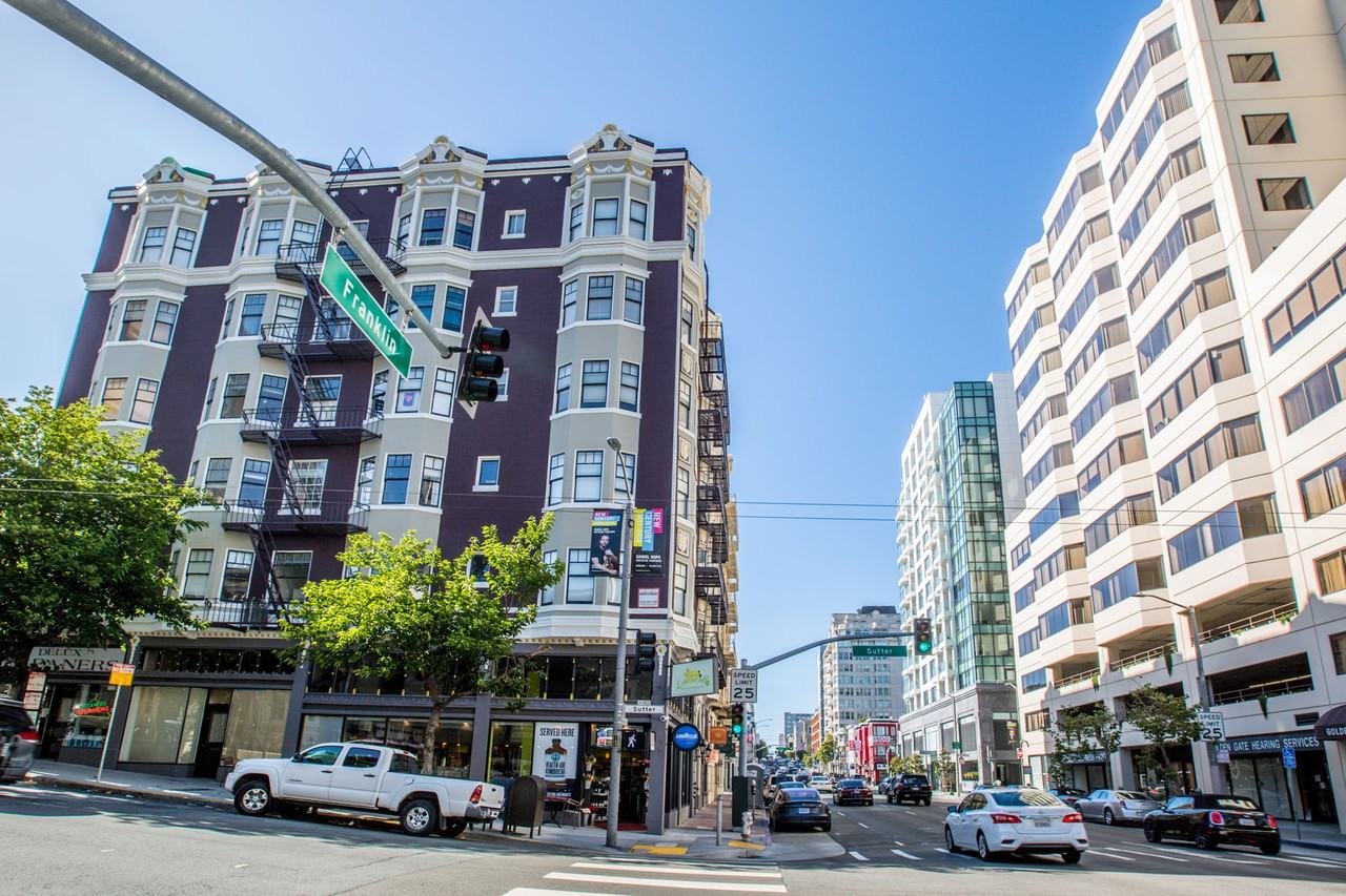 1405 Franklin - Photo 4 of 17