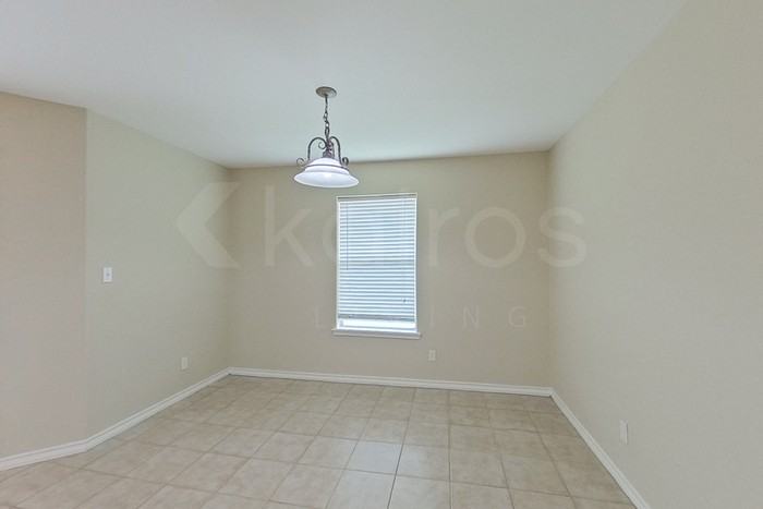 15334 Guadalupe River Drive - Photo 6 of 21