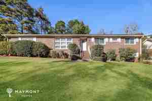 featured image of 3624 Springhill Drive