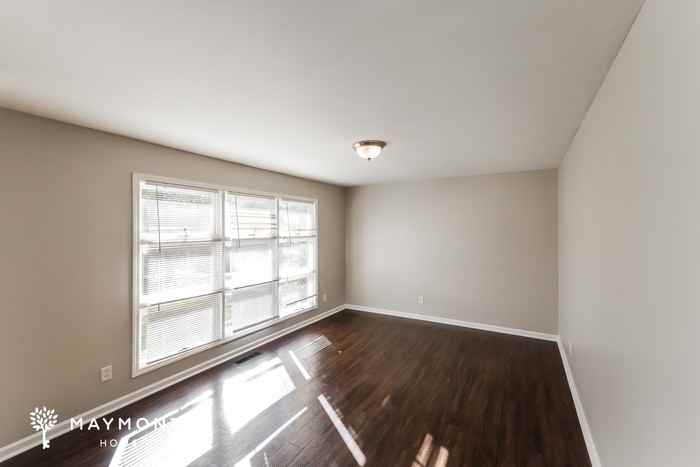 3624 Springhill Dr - Photo 4 of 10