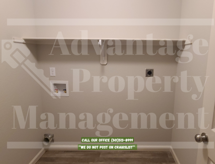 1130 Okeefe Ave - Photo 6 of 17