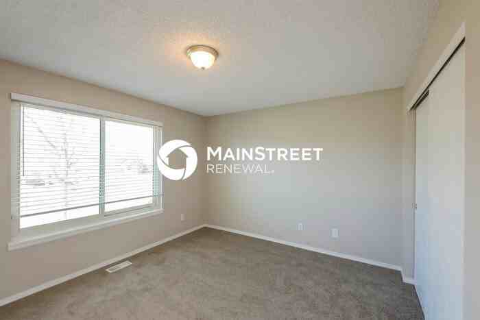 4214 S Halifax Way - Photo 7 of 17