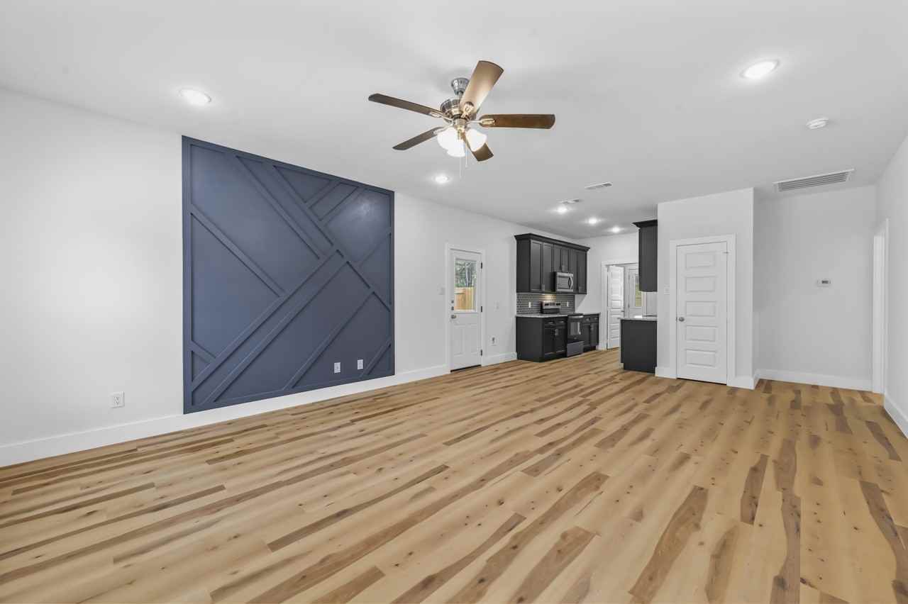 6127 Tejas Dr #1 - Photo 6 of 21