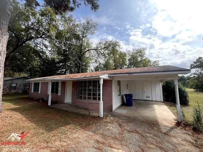 5645 Knollcrest Drive - Photo 3 of 9