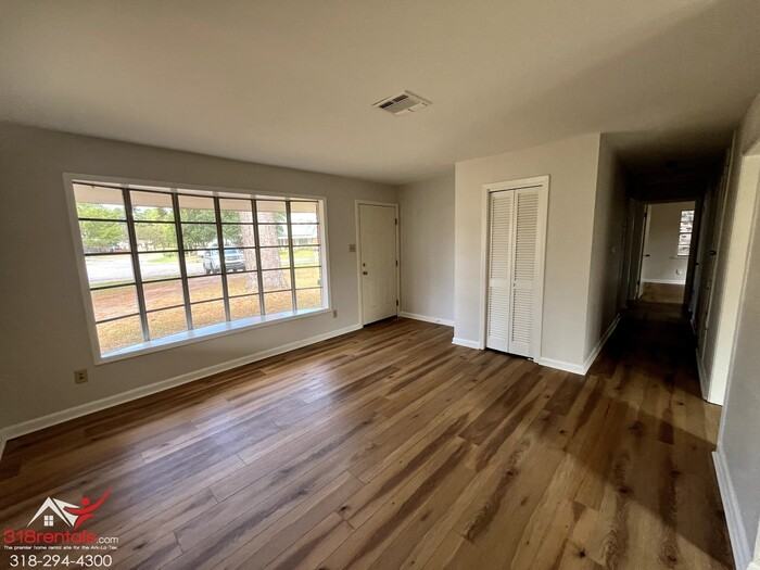 5645 Knollcrest Drive - Photo 5 of 9